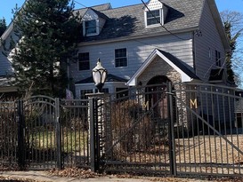 Home for Pre-foreclosure / auction West Brighton, Staten Island