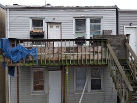 Home for Pre-foreclosure / auction Tompkinsville, Staten Island