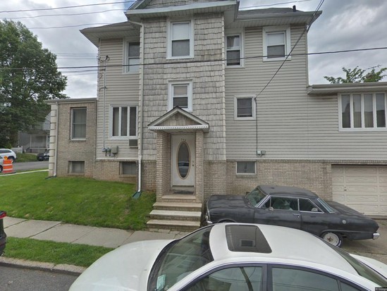 Multi-family for Pre-foreclosure Westerleigh, Staten Island