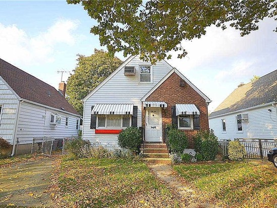 Single-family for Sale Bellerose, Queens