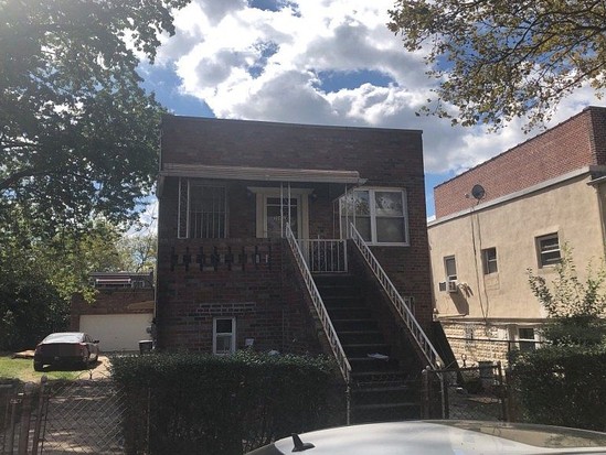 Single-family for Pre-foreclosure / auction Canarsie, Brooklyn