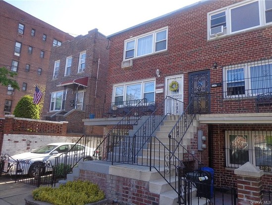 Multi-family for Sale Bronxwood, Bronx