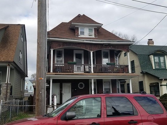 Single-family for Pre-foreclosure / auction West Brighton, Staten Island