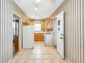 Home for Sale Throggs Neck, Bronx