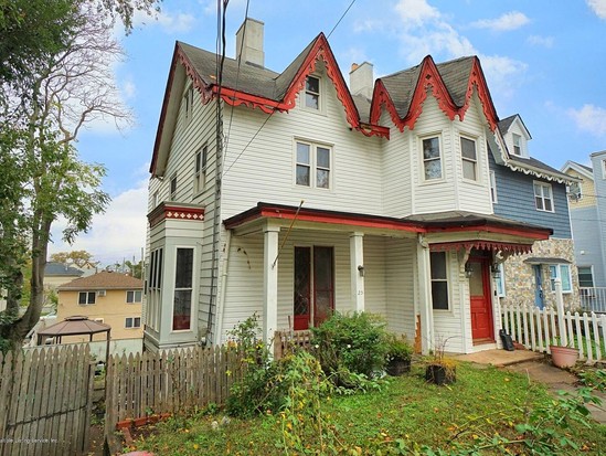 Single-family for Sale Shore Acres, Staten Island