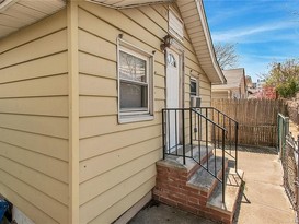 Home for Sale Throggs Neck, Bronx