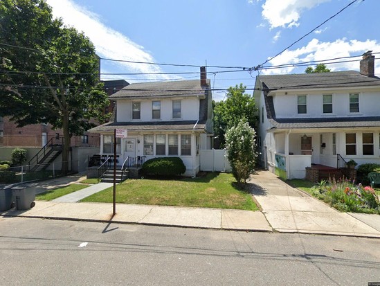 Single-family for Sale Far Rockaway, Queens