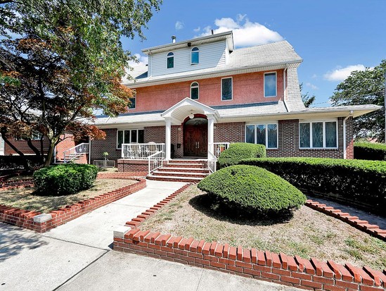 Single-family for Sale Sheepshead Bay, Brooklyn