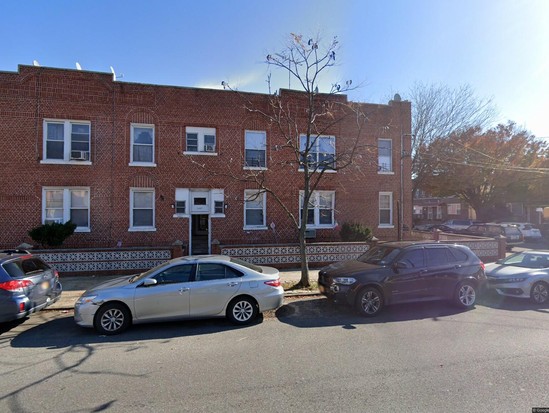 Multi-family for Pre-foreclosure Gravesend, Brooklyn