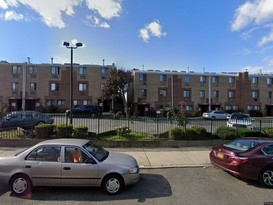 Home for Pre-foreclosure College Point, Queens