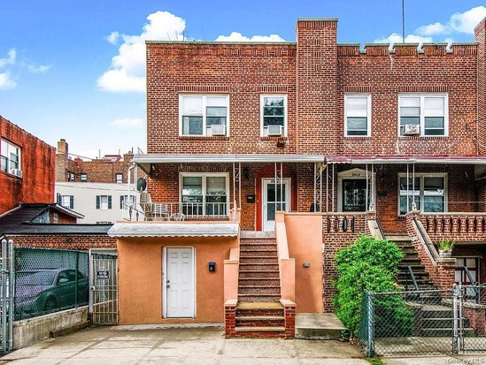 Single-family for Sale Bronxwood, Bronx