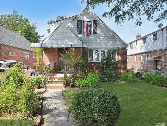 Single-family for Sale Bellerose, Queens