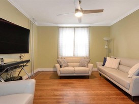 Home for Sale Throggs Neck, Bronx