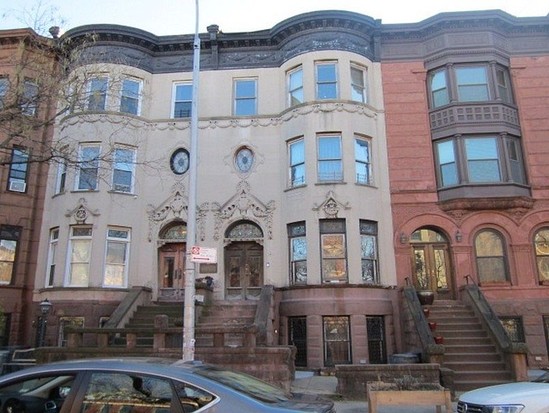 Single-family for Pre-foreclosure / auction Bedford Stuyvesant, Brooklyn