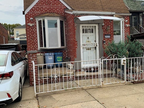 Single-family for Sale Gravesend, Brooklyn