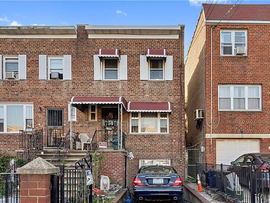 Single-family for Sale Bronxwood, Bronx