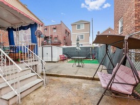 Home for Sale Laconia, Bronx