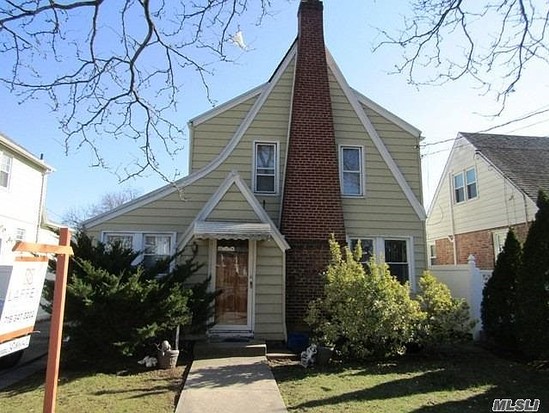 Single-family for Sale Floral Park, Queens