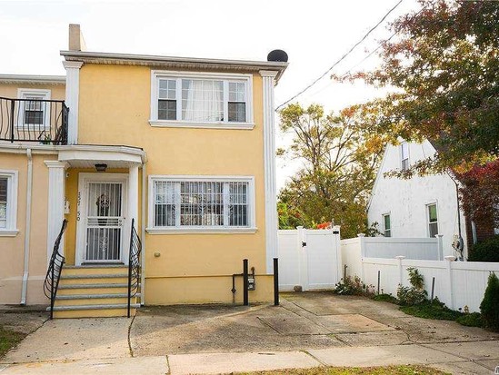 Single-family for Sale Rosedale, Queens