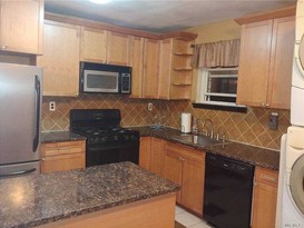 Home for Sale Throggs Neck, Bronx