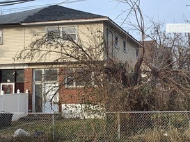 Home for Pre-foreclosure / auction Mariners Harbor, Staten Island