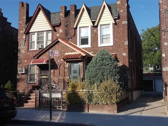 Single-family for Sale Jackson Heights, Queens