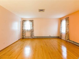 Home for Sale Douglaston, Queens