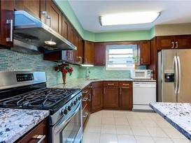 Home for Sale Douglaston, Queens