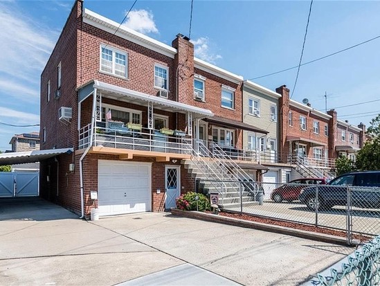 Single-family for Sale Throggs Neck, Bronx