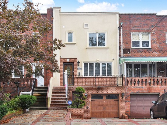 Single-family for Sale Mill Basin, Brooklyn