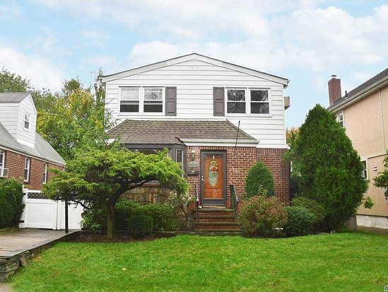 Single-family for Sale Floral Park, Queens