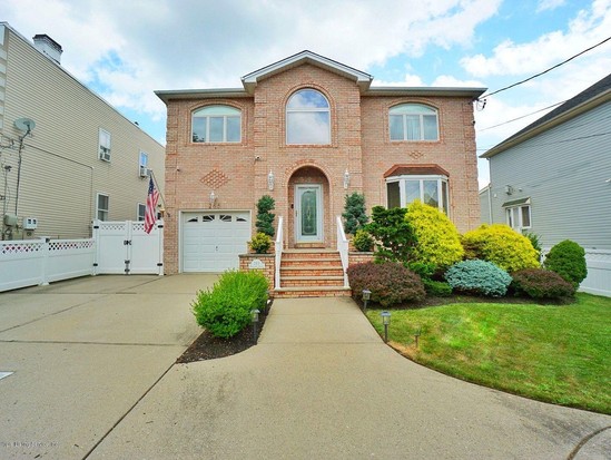 Single-family for Sale Tottenville, Staten Island