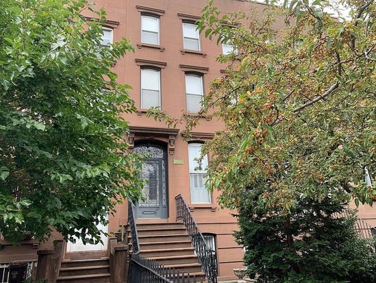 Multi-family for Sale Carroll Gardens, Brooklyn