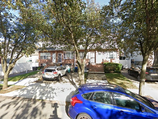 Single-family for Pre-foreclosure Tottenville, Staten Island