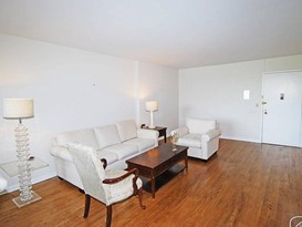 Home for Sale Glen Oaks, Queens