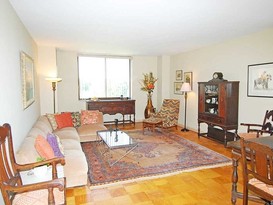 Home for Sale Glen Oaks, Queens