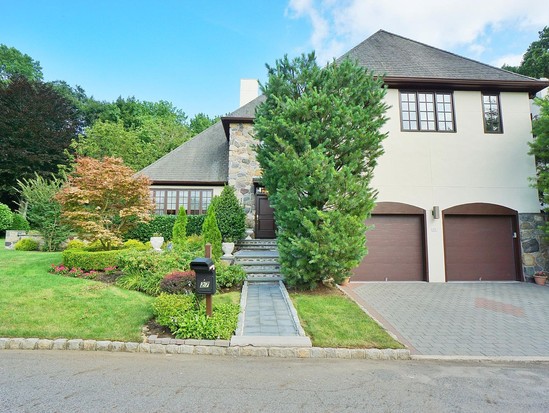 Single-family for Sale Todt Hill, Staten Island