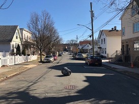 Home for Pre-foreclosure / auction Clifton, Staten Island