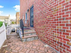 Home for Sale Throggs Neck, Bronx