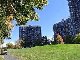 Home for Sale Glen Oaks, Queens