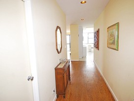 Home for Sale Glen Oaks, Queens