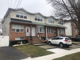 Home for Pre-foreclosure / auction Tottenville, Staten Island