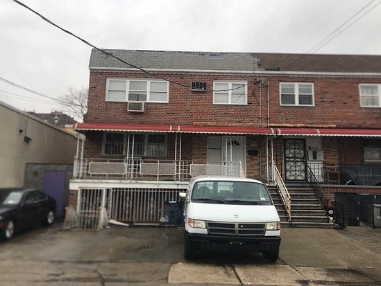 Single-family for Pre-foreclosure / auction Bronxwood, Bronx