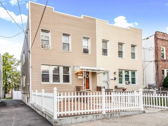 Multi-family for Sale Throggs Neck, Bronx