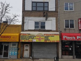 Home for Pre-foreclosure / auction Port Richmond, Staten Island