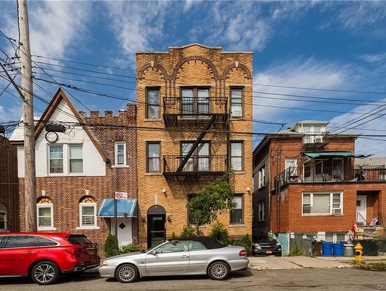 Multi-family for Sale Bronxwood, Bronx