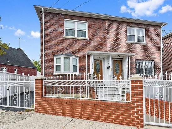 Single-family for Sale Laconia, Bronx