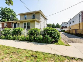 Home for Sale Throggs Neck, Bronx