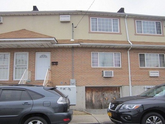 Single-family for Pre-foreclosure / auction Far Rockaway, Queens