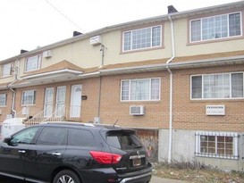 Home for Pre-foreclosure / auction Far Rockaway, Queens